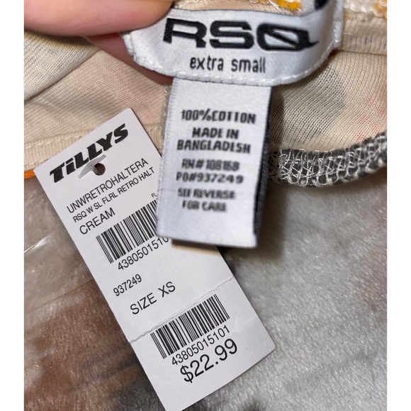 Floral Halter Top - Picture 3 of 5